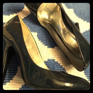 Mossimo patent leather blue pumps
